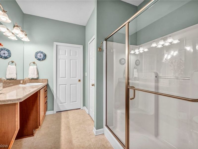 8330 Beaumont Drive , Mentor, OH 44060 Photo 33