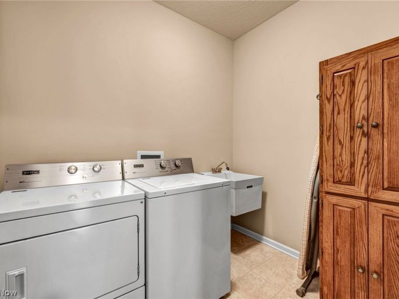 8330 Beaumont Drive , Mentor, OH 44060 Photo 38