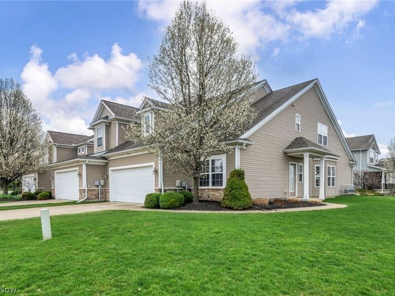 8330 Beaumont Drive , Mentor, OH 44060 Photo 7