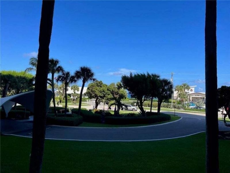 333 NE 21st Avenue, Unit 604, Deerfield Beach, FL 33441 Photo
