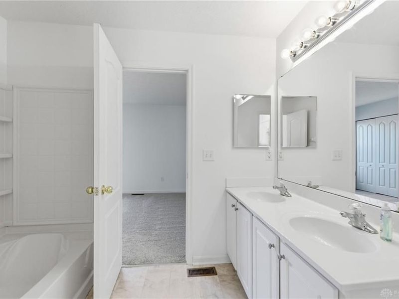 4043 Spyglass, Mason, OH 45040 Photo 34