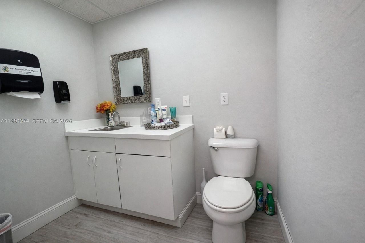 3900 Broadway , Fort Myers, FL 33901 Photo