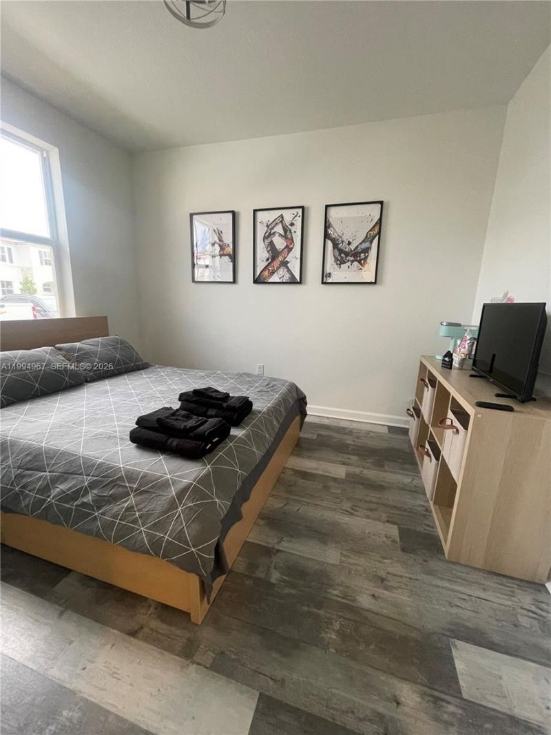 12107 NW 24th Pl, Miami, FL 33167 Photo