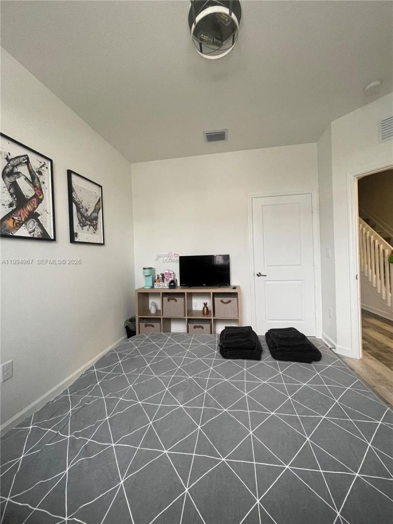 12107 NW 24th Pl, Miami, FL 33167 Photo