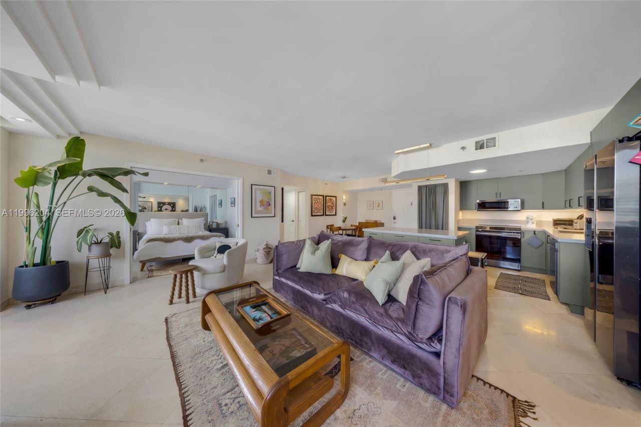 1621 Bay Rd , Unit 802, Miami Beach, FL 33139 Photo