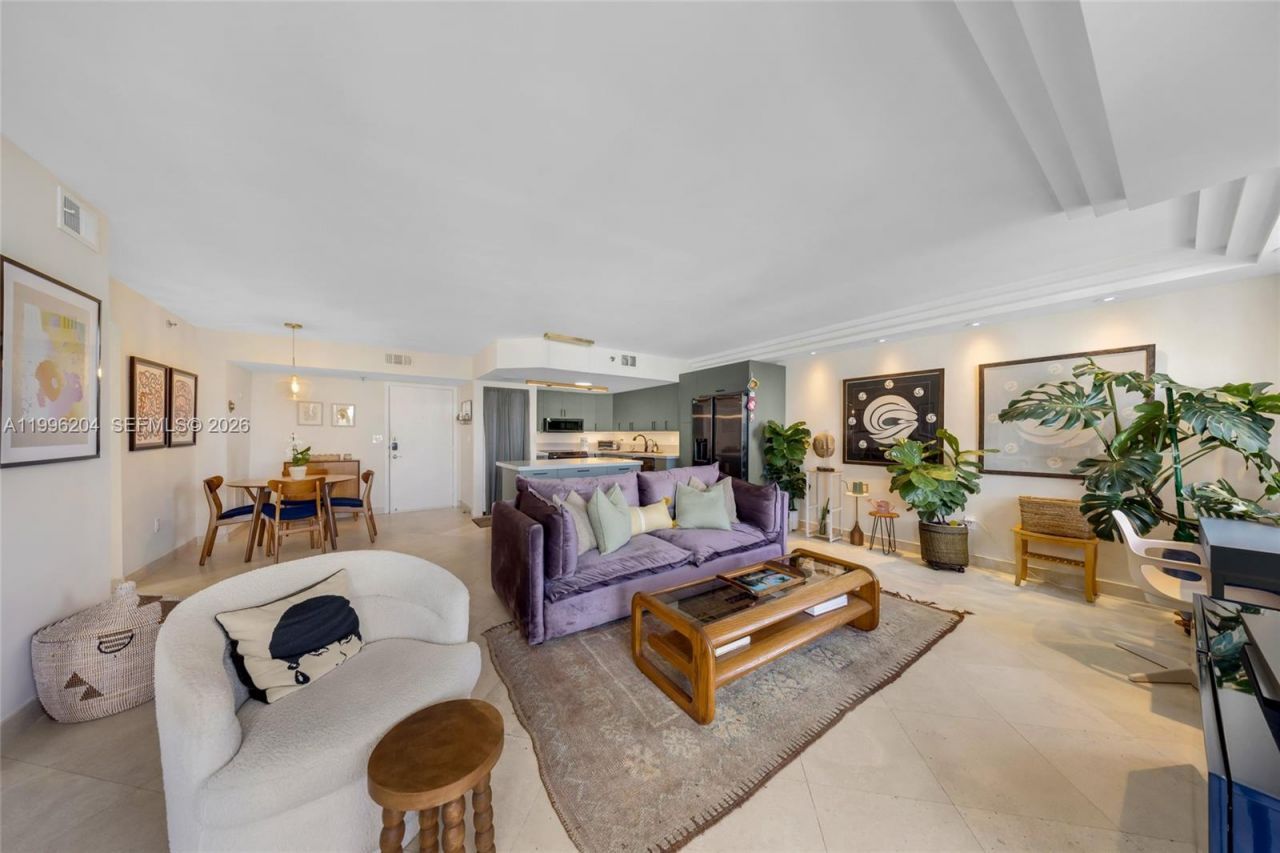 1621 Bay Rd, Unit 802, Miami Beach, FL 33139 Photo