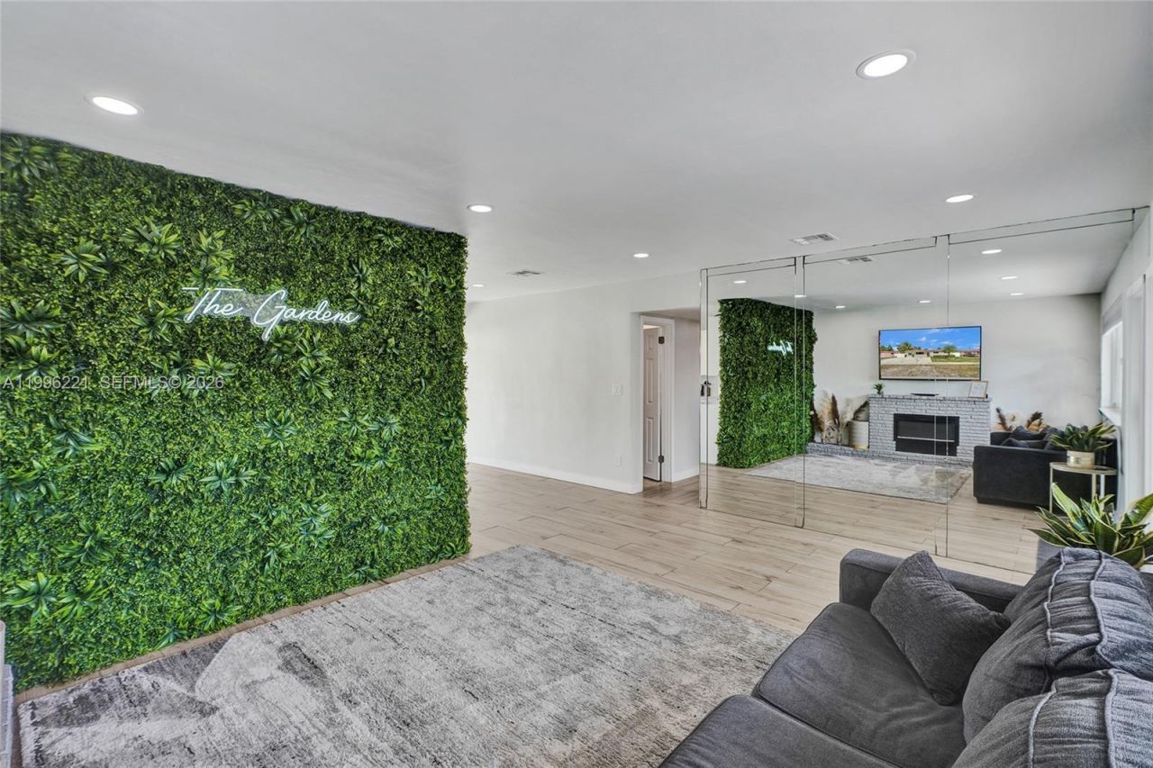 19625 NW 6th Pl , Miami Gardens, FL 33169 Photo