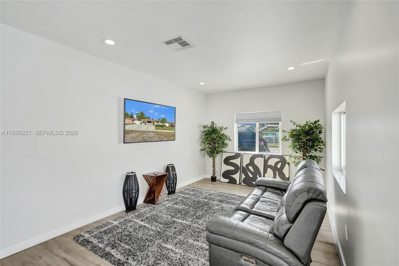 19625 NW 6th Pl , Miami Gardens, FL 33169 Photo