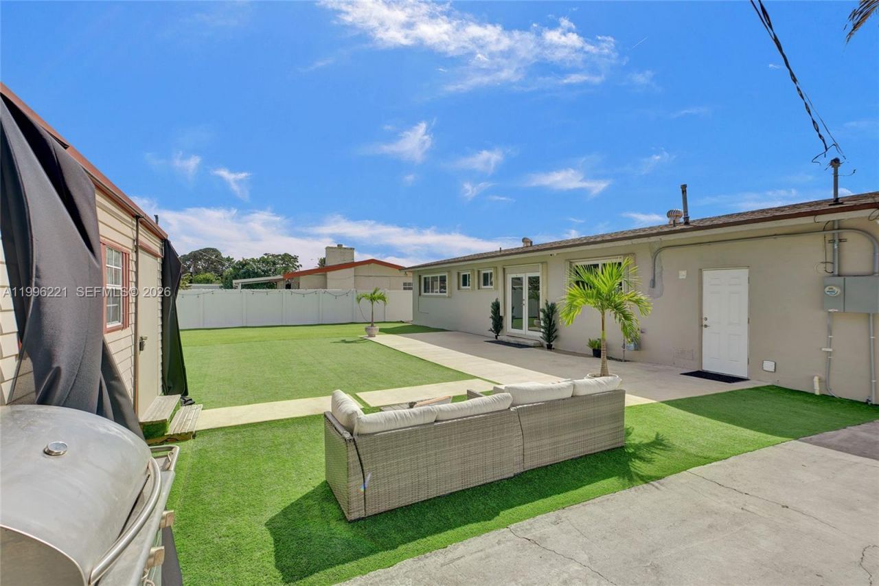 19625 NW 6th Pl , Miami Gardens, FL 33169 Photo