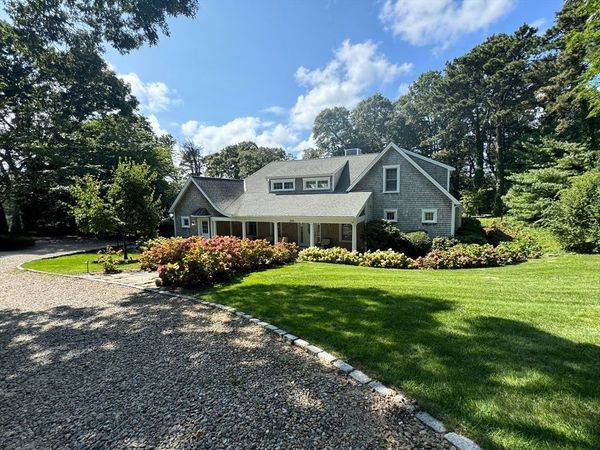 385 Barnes Road, Oak Bluffs, MA 02557
