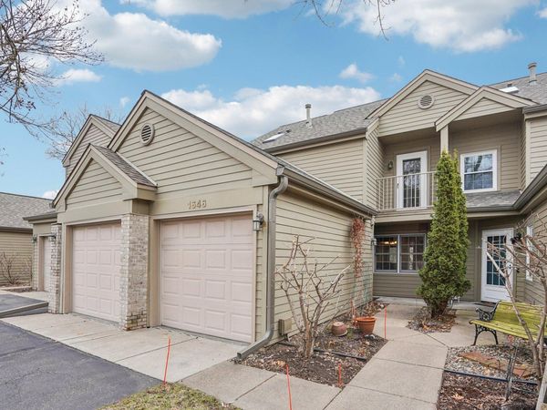1646 Rose Hill Circle , Saint Paul, MN 55108