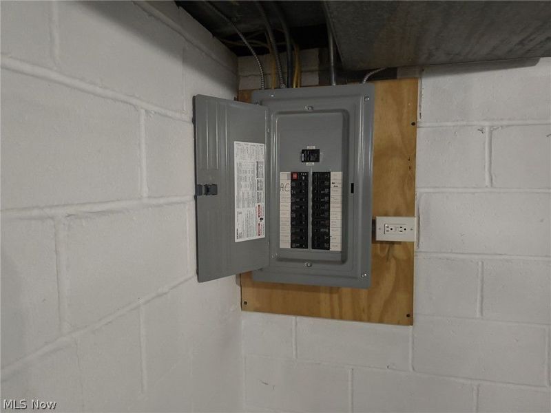 6010 Allanwood Drive , Parma, OH 44129 Photo 20