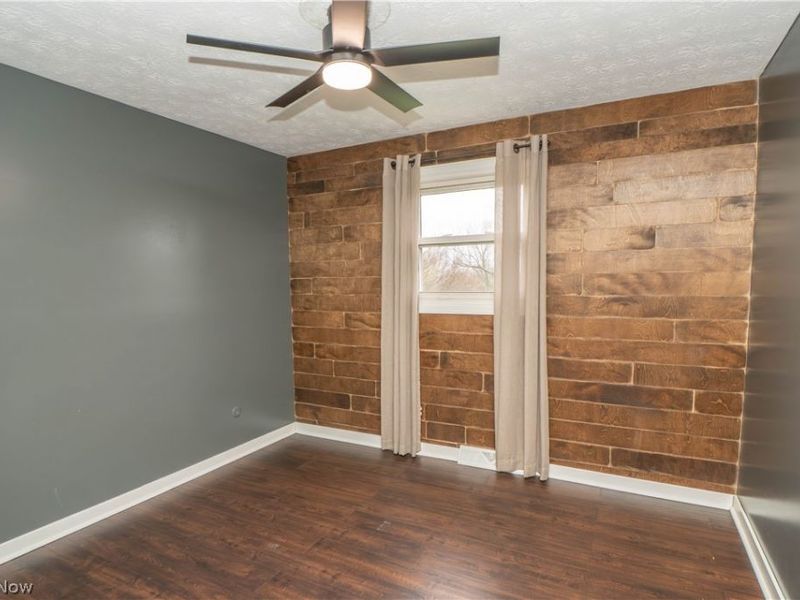 10288 Hunting Hills Avenue NE, Hartville, OH 44632 Photo 18