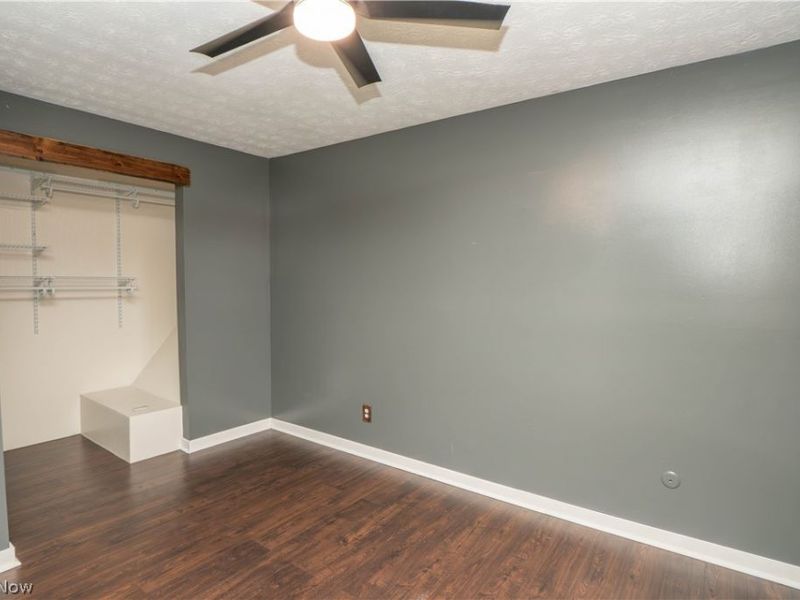 10288 Hunting Hills Avenue NE, Hartville, OH 44632 Photo 19