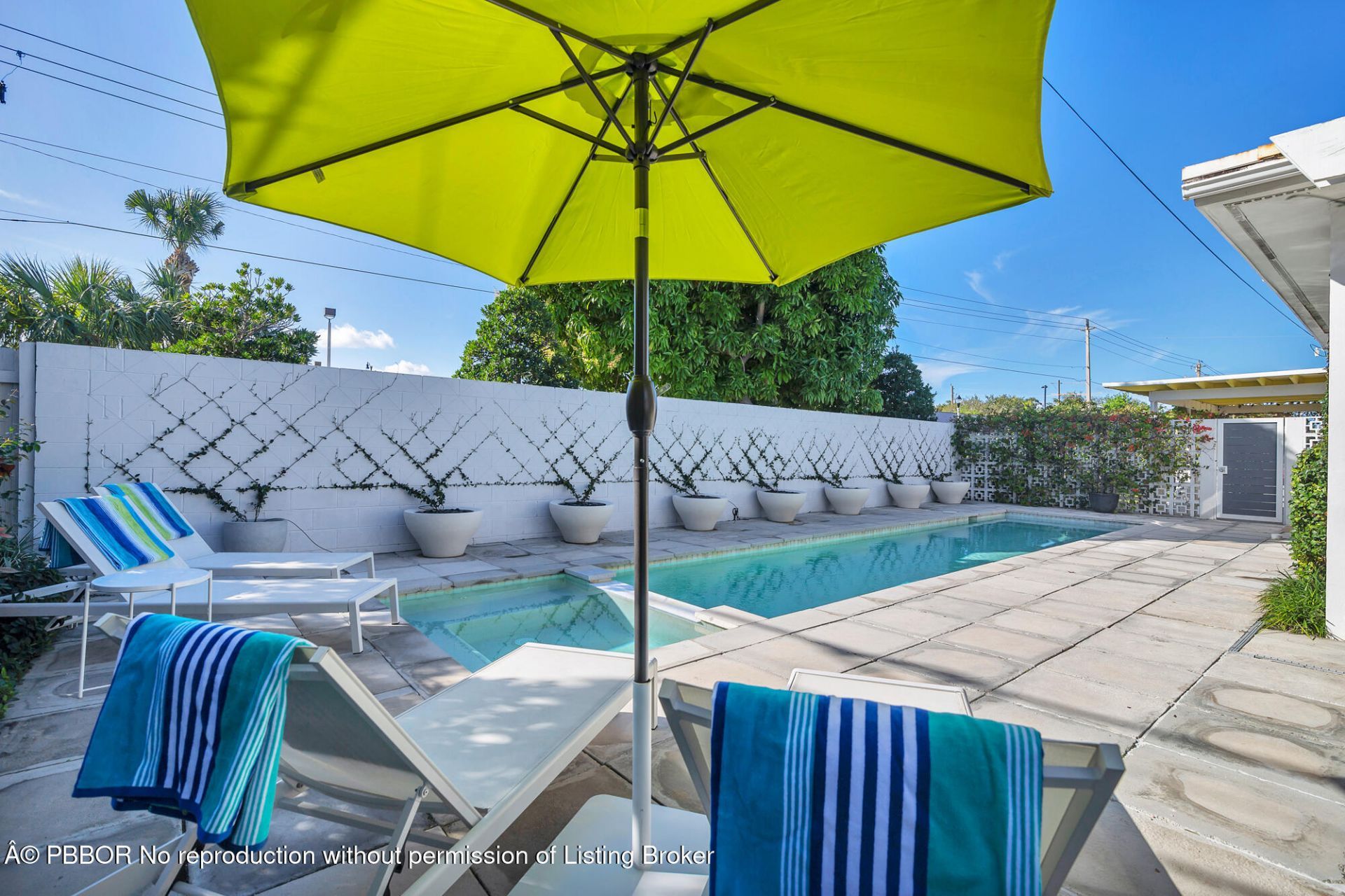 374 Maddock Street, West Palm Beach, FL 33405 Photo