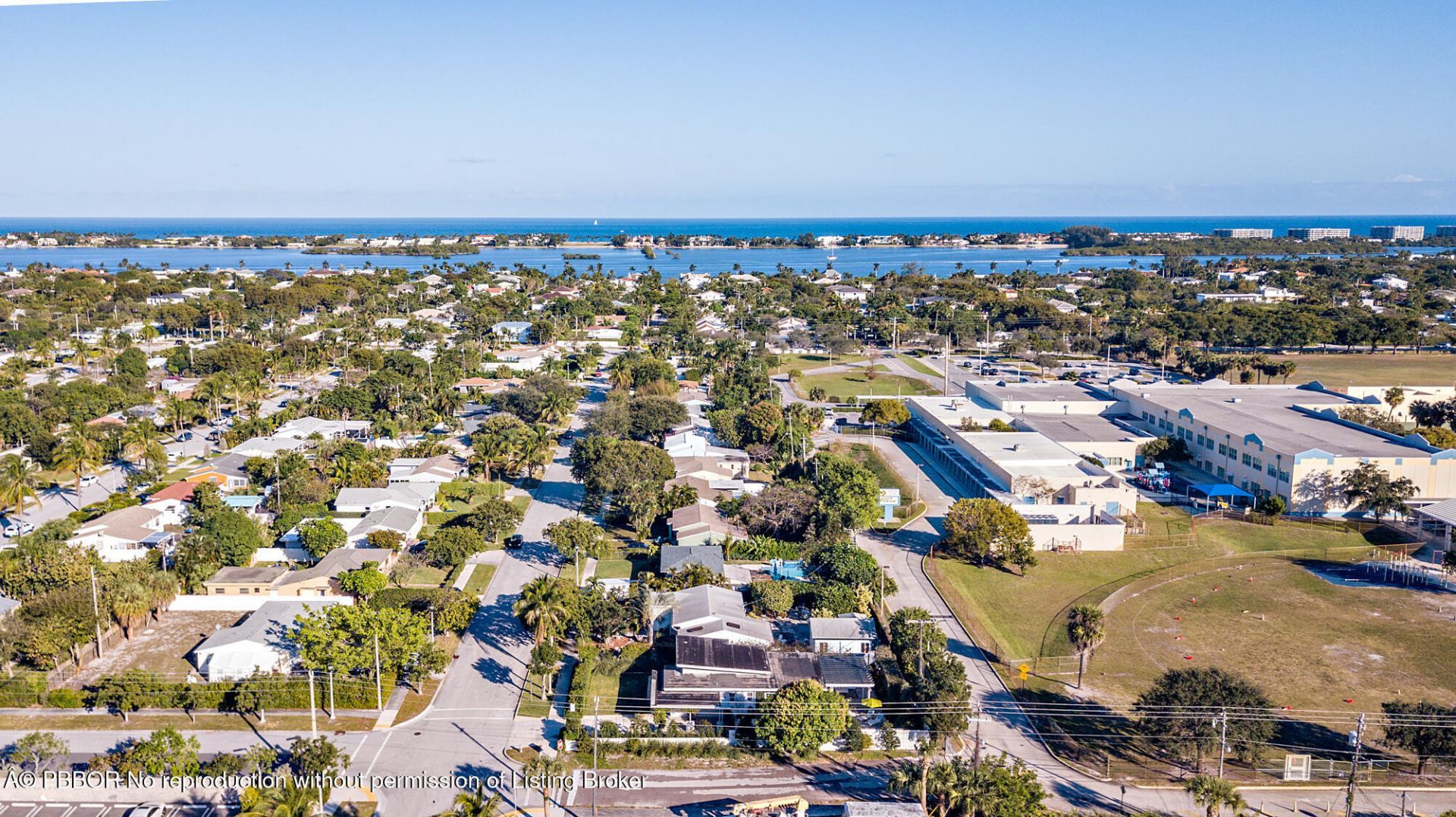 374 Maddock Street, West Palm Beach, FL 33405 Photo