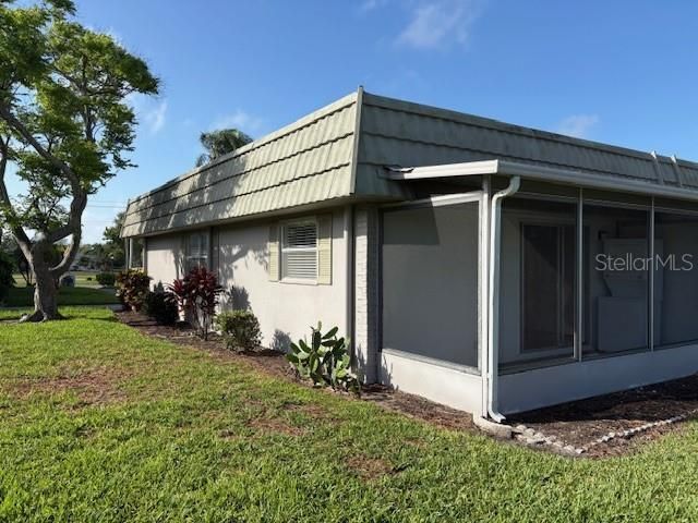 201 Kings Boulevard, Unit 19, Sun City Center, FL 33573 Photo