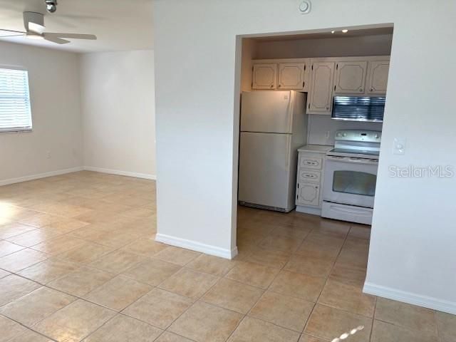 201 Kings Boulevard, Unit 19, Sun City Center, FL 33573 Photo