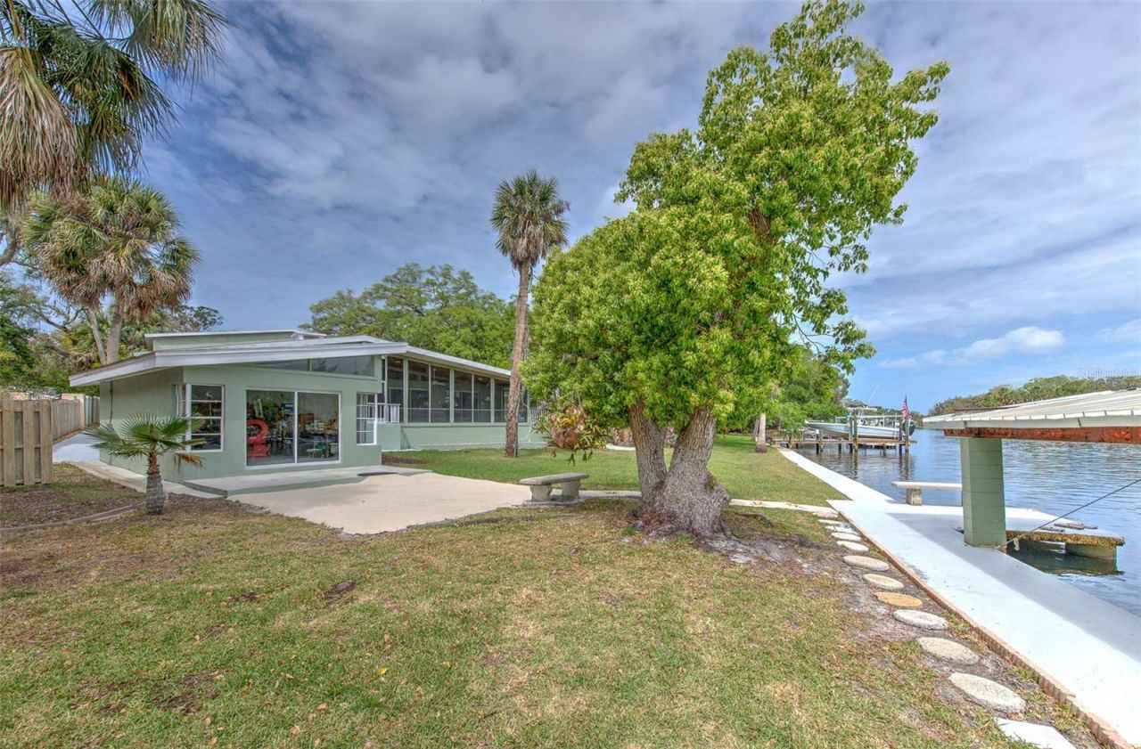 7102 Mandy Lane, New Port Richey, FL 34652 Photo