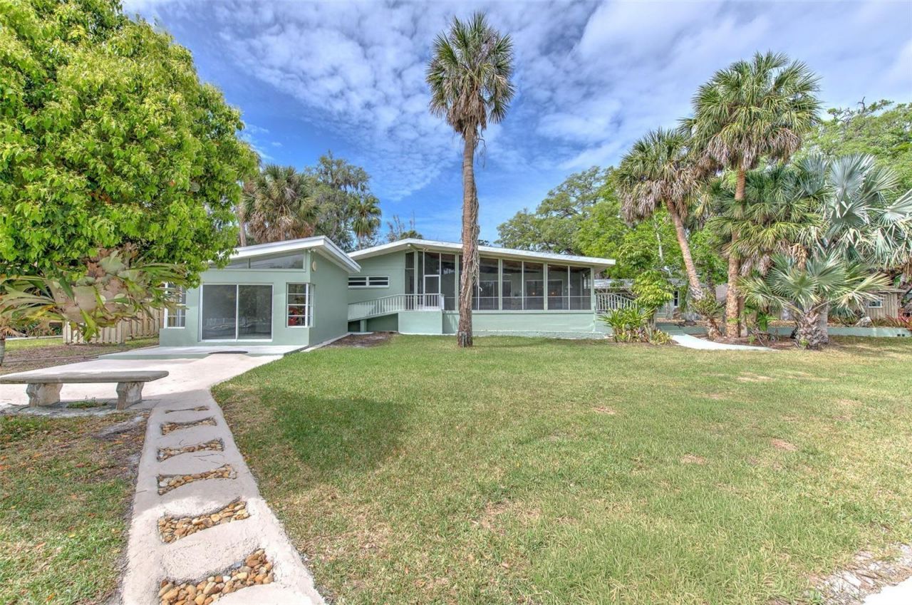 7102 Mandy Lane, New Port Richey, FL 34652 Photo