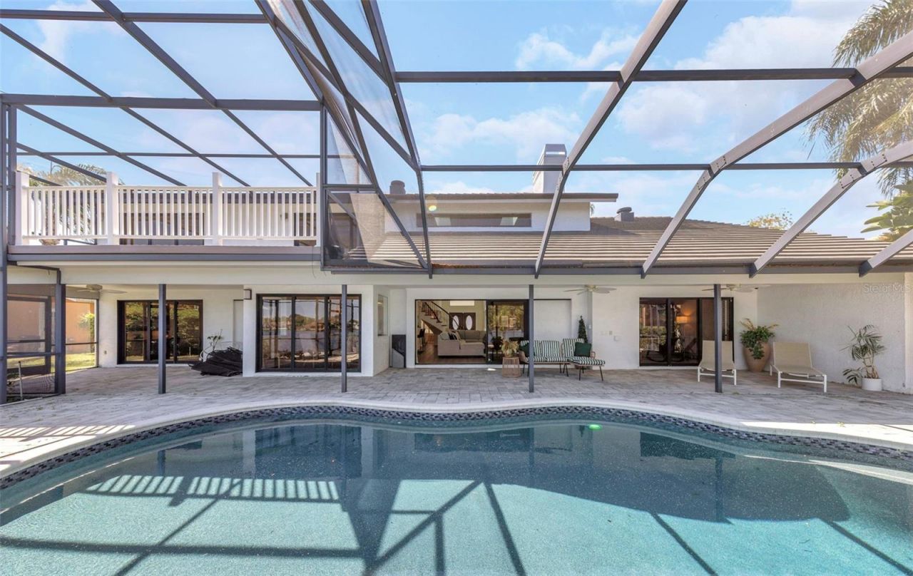 9821 Bay Island Drive, Tampa, FL 33615 Photo