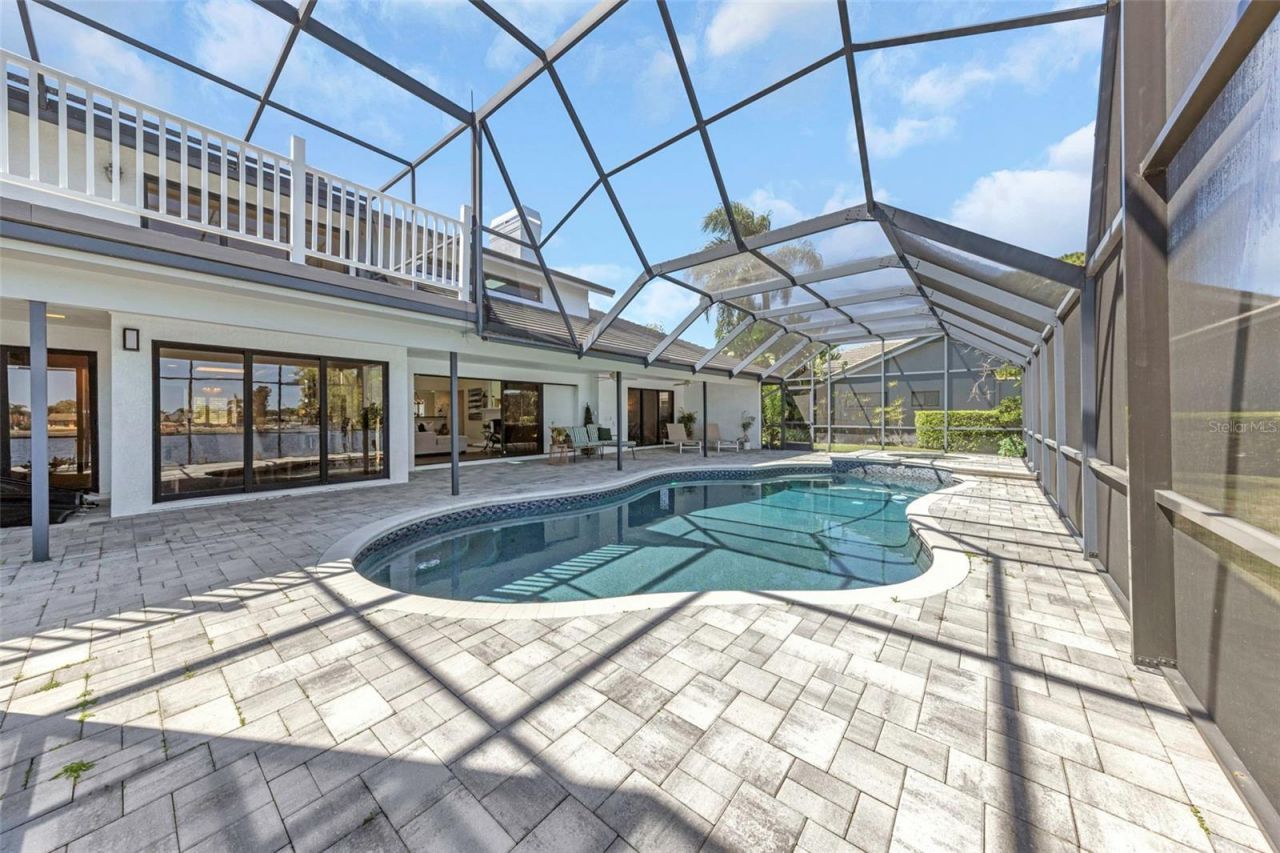 9821 Bay Island Drive, Tampa, FL 33615 Photo