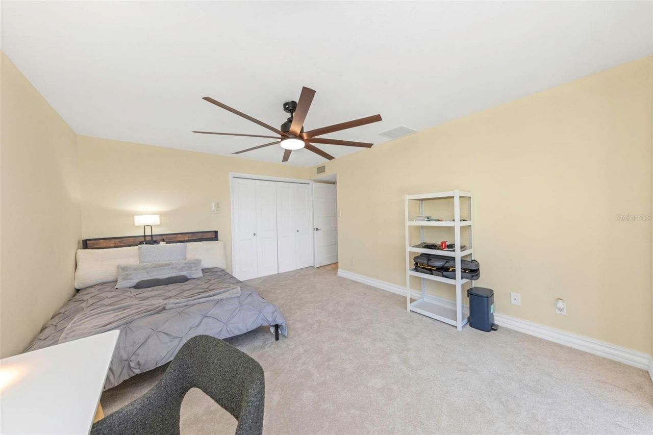 9821 Bay Island Drive, Tampa, FL 33615 Photo