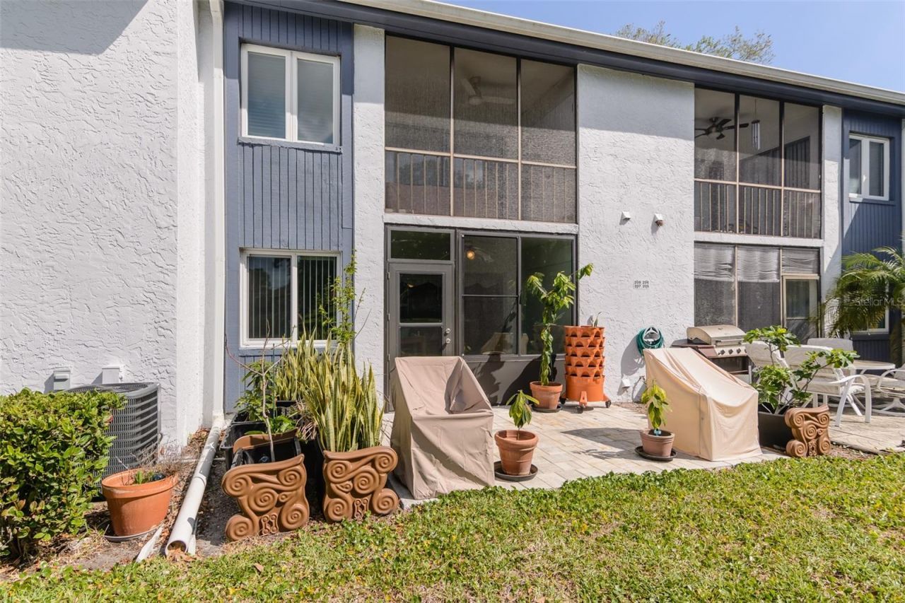 207 Cypress Lane, Oldsmar, FL 34677 Photo