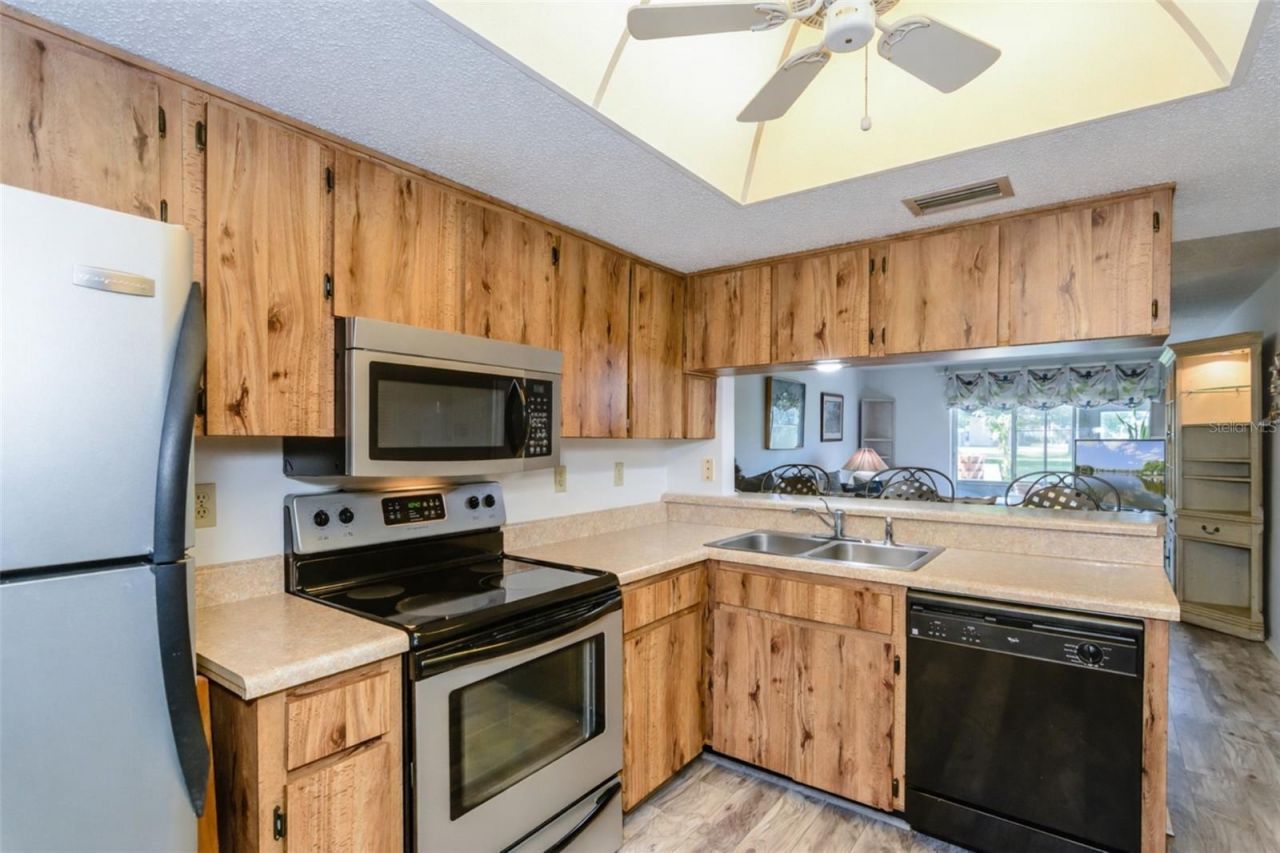 207 Cypress Lane, Oldsmar, FL 34677 Photo