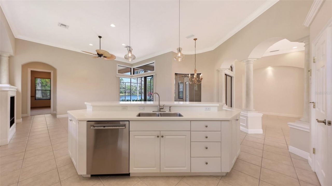 7134 Whitemarsh Circle , Lakewood Ranch, FL 34202 Photo