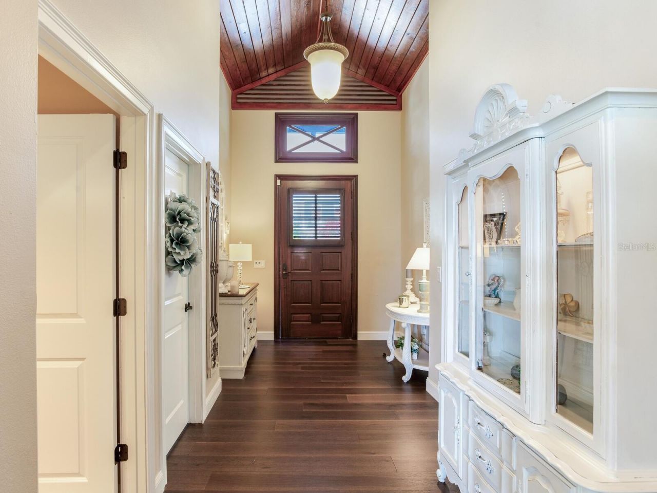 31 N Pine Circle, Belleair, FL 33756 Photo