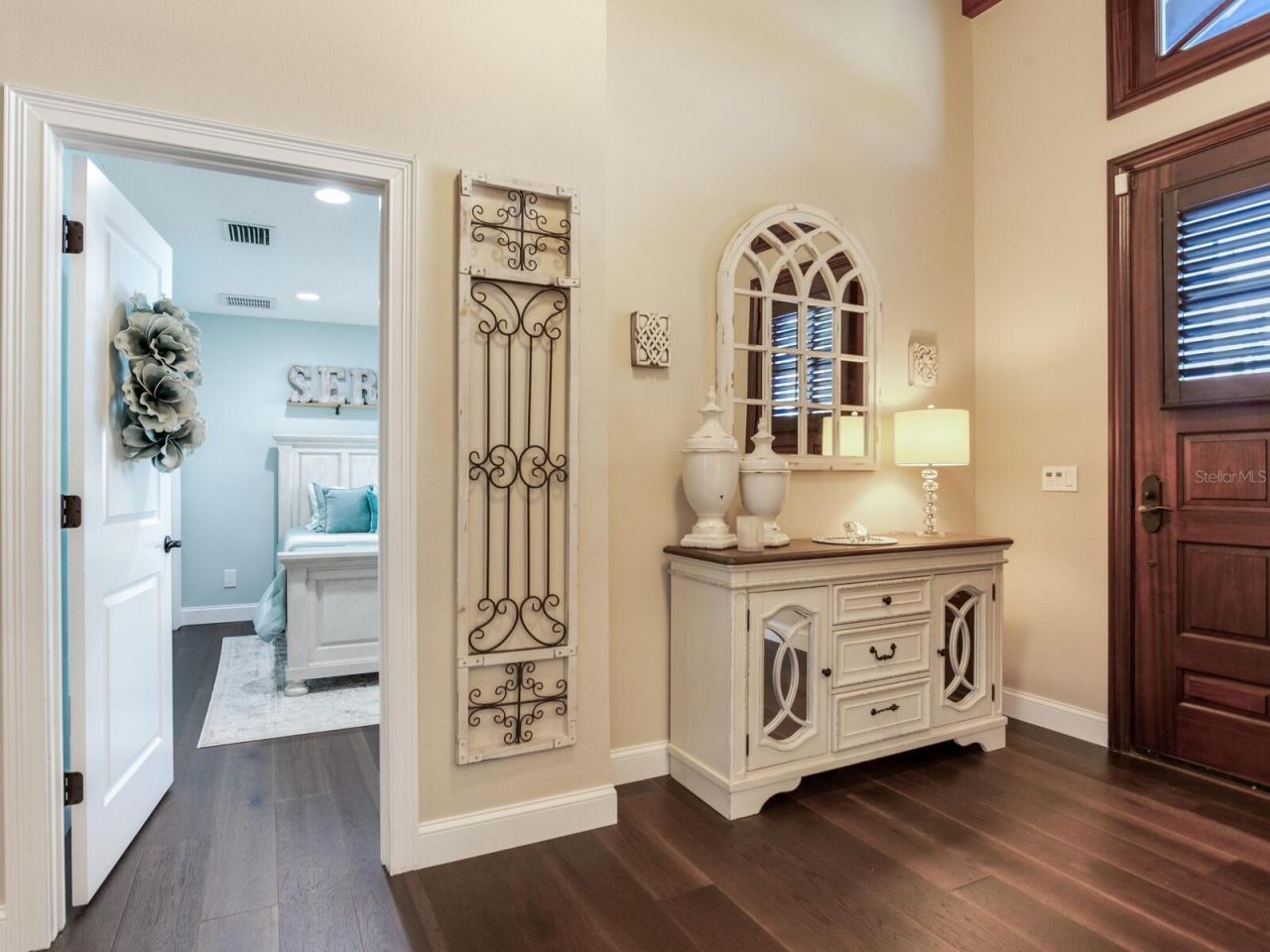 31 N Pine Circle, Belleair, FL 33756 Photo