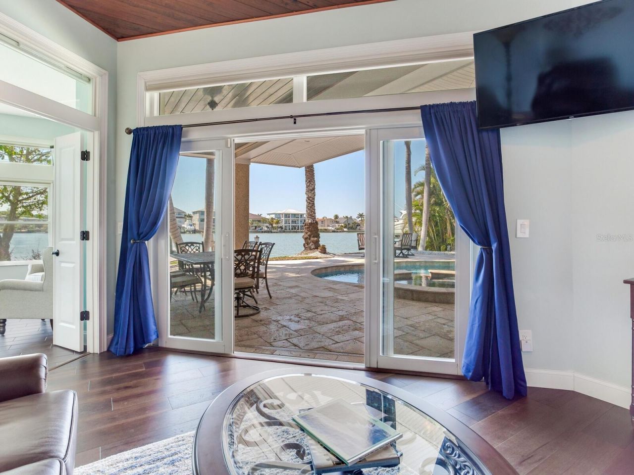 31 N Pine Circle, Belleair, FL 33756 Photo