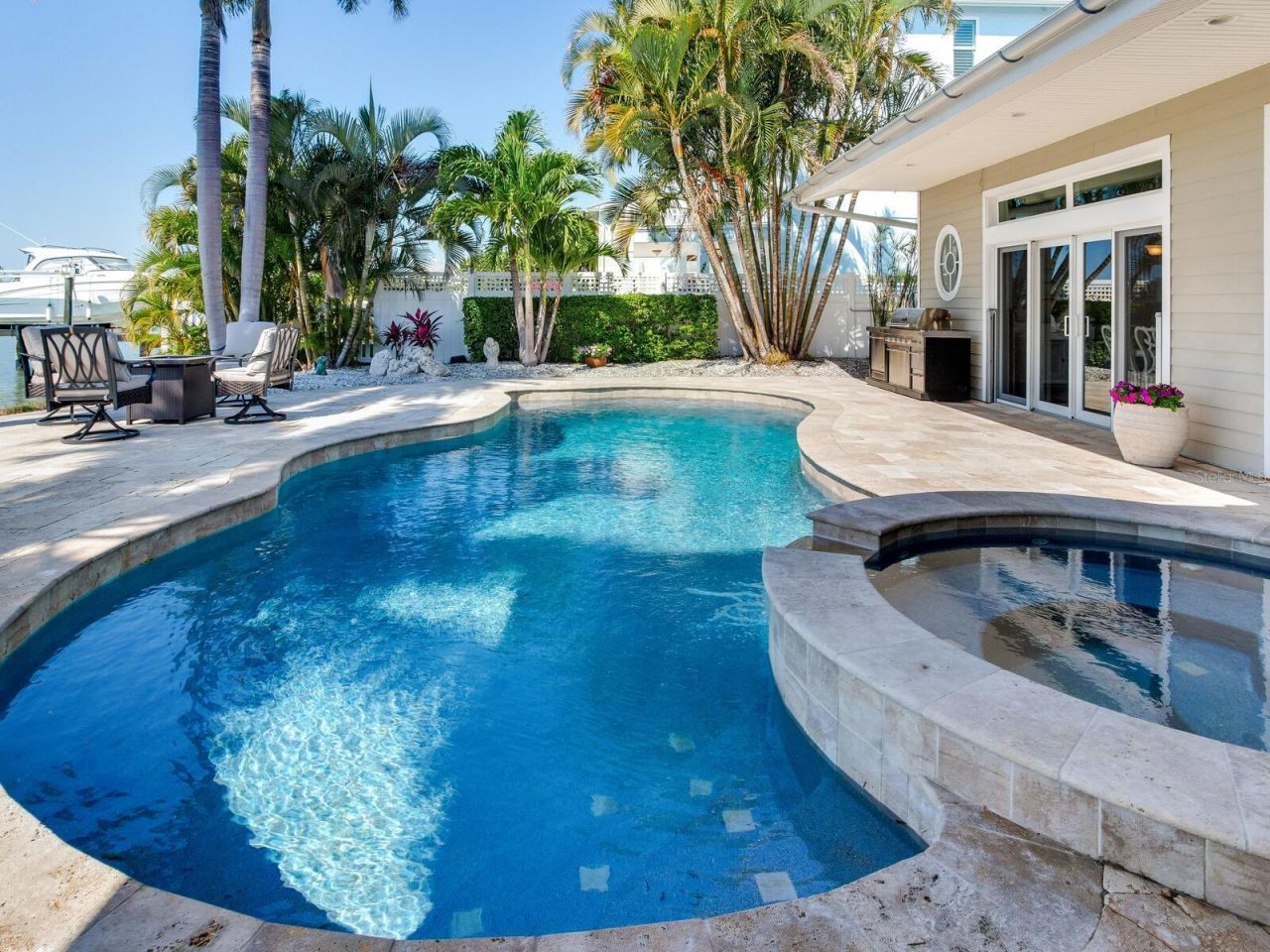 31 N Pine Circle, Belleair, FL 33756 Photo