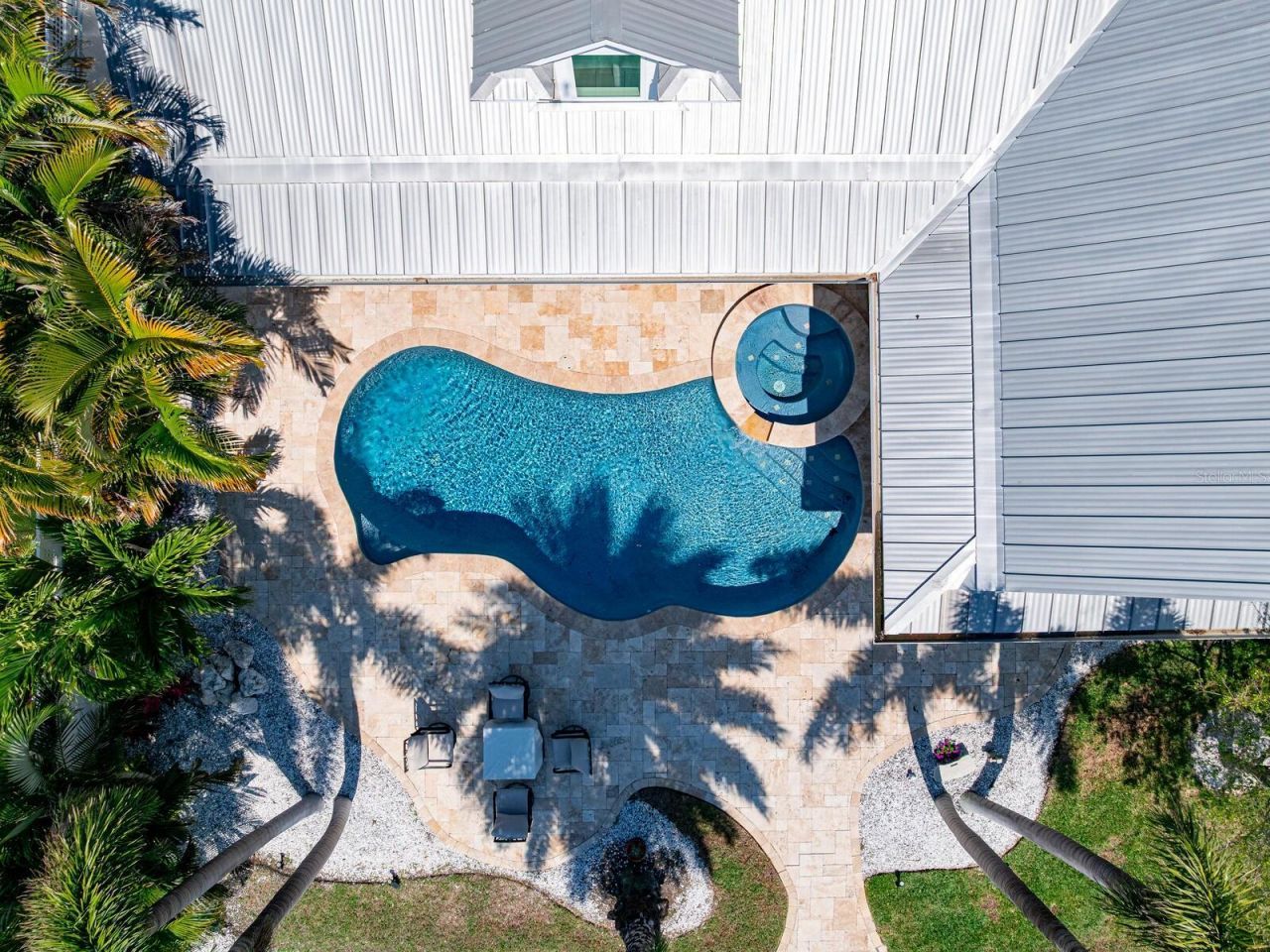 31 N Pine Circle, Belleair, FL 33756 Photo