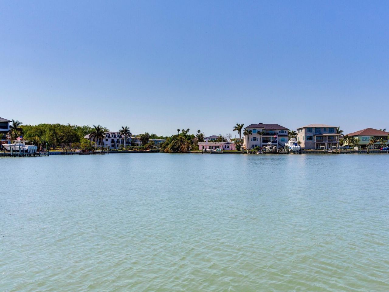 31 N Pine Circle, Belleair, FL 33756 Photo