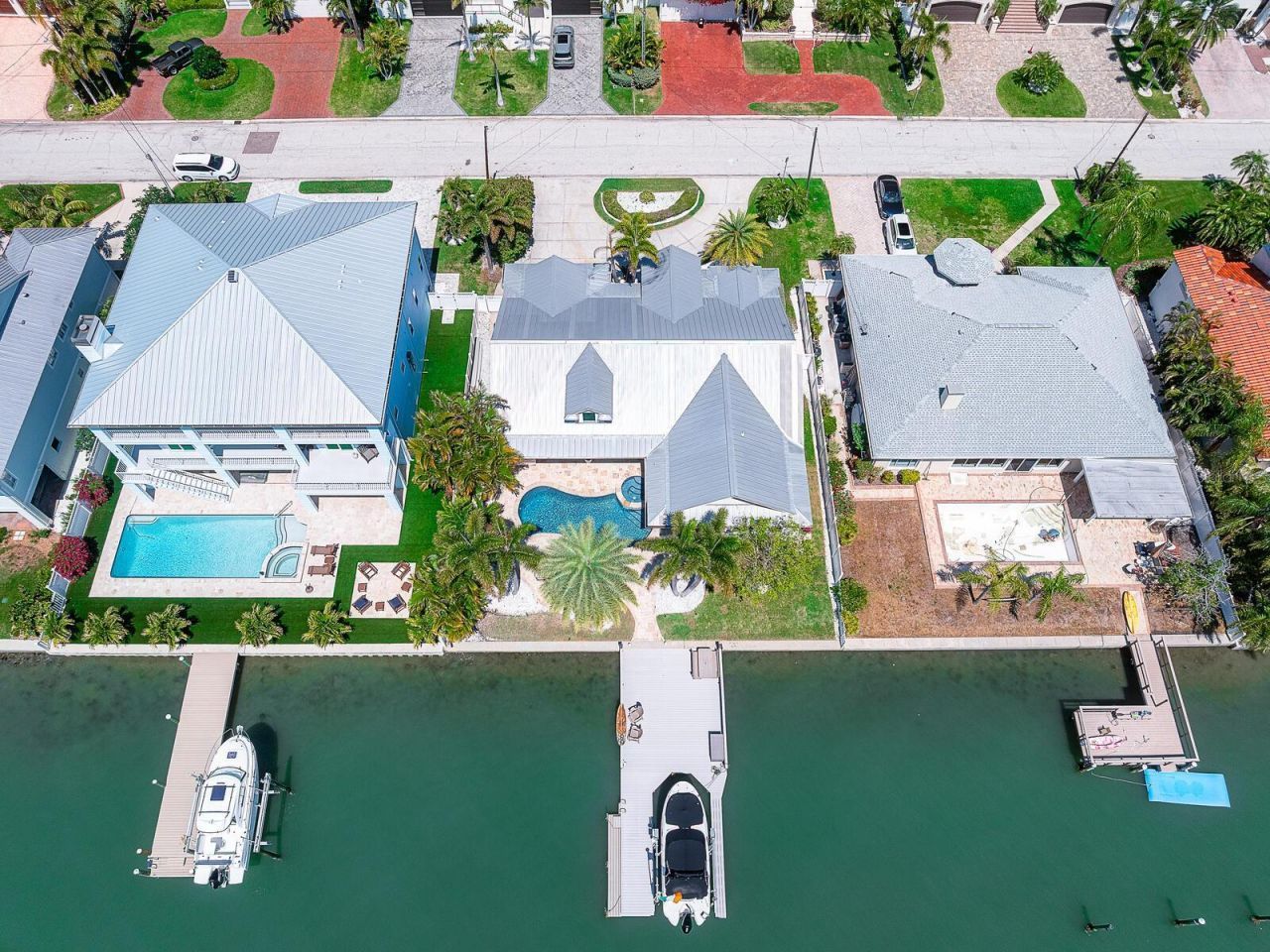 31 N Pine Circle, Belleair, FL 33756 Photo