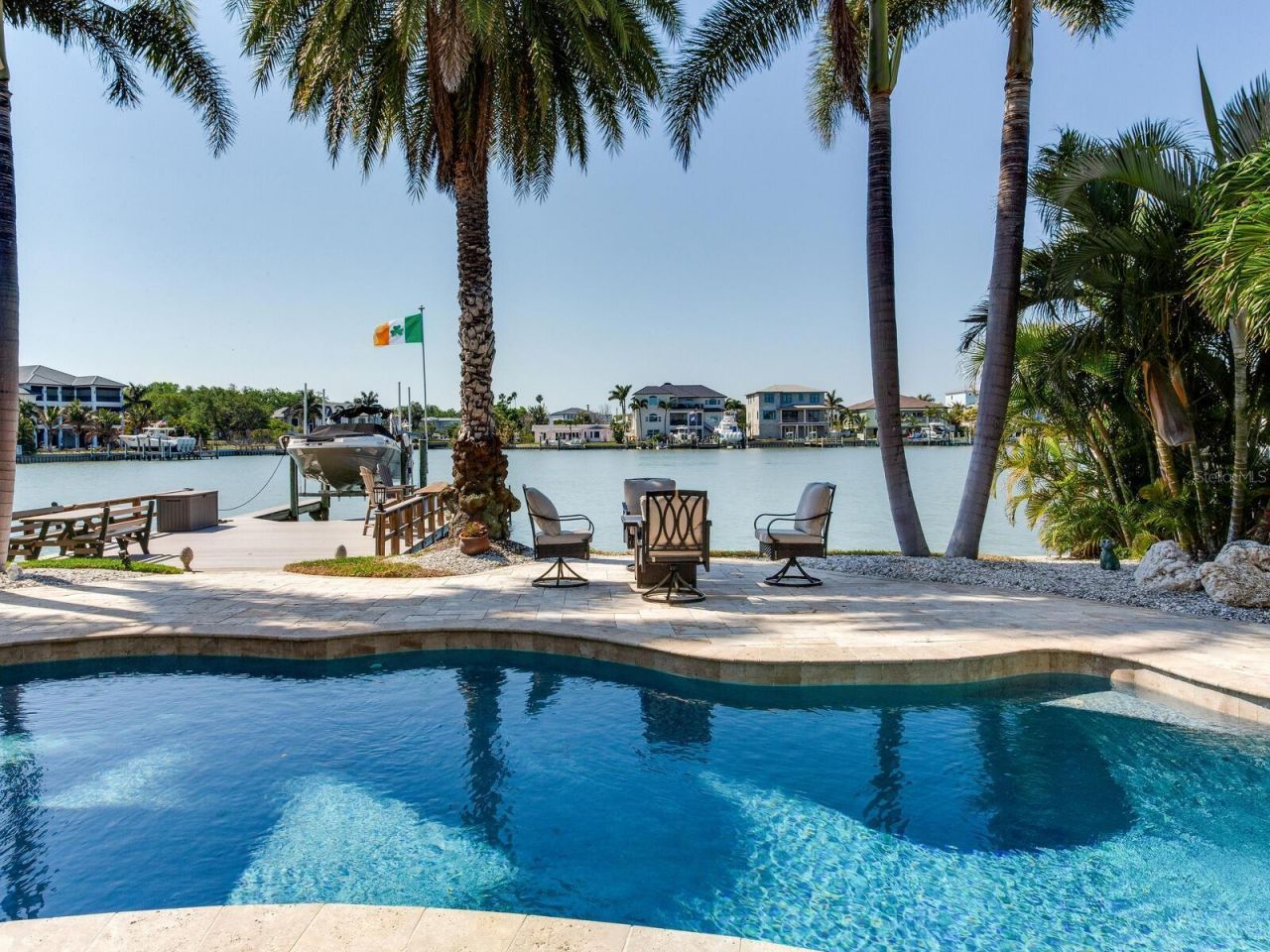 31 N Pine Circle, Belleair, FL 33756 Photo