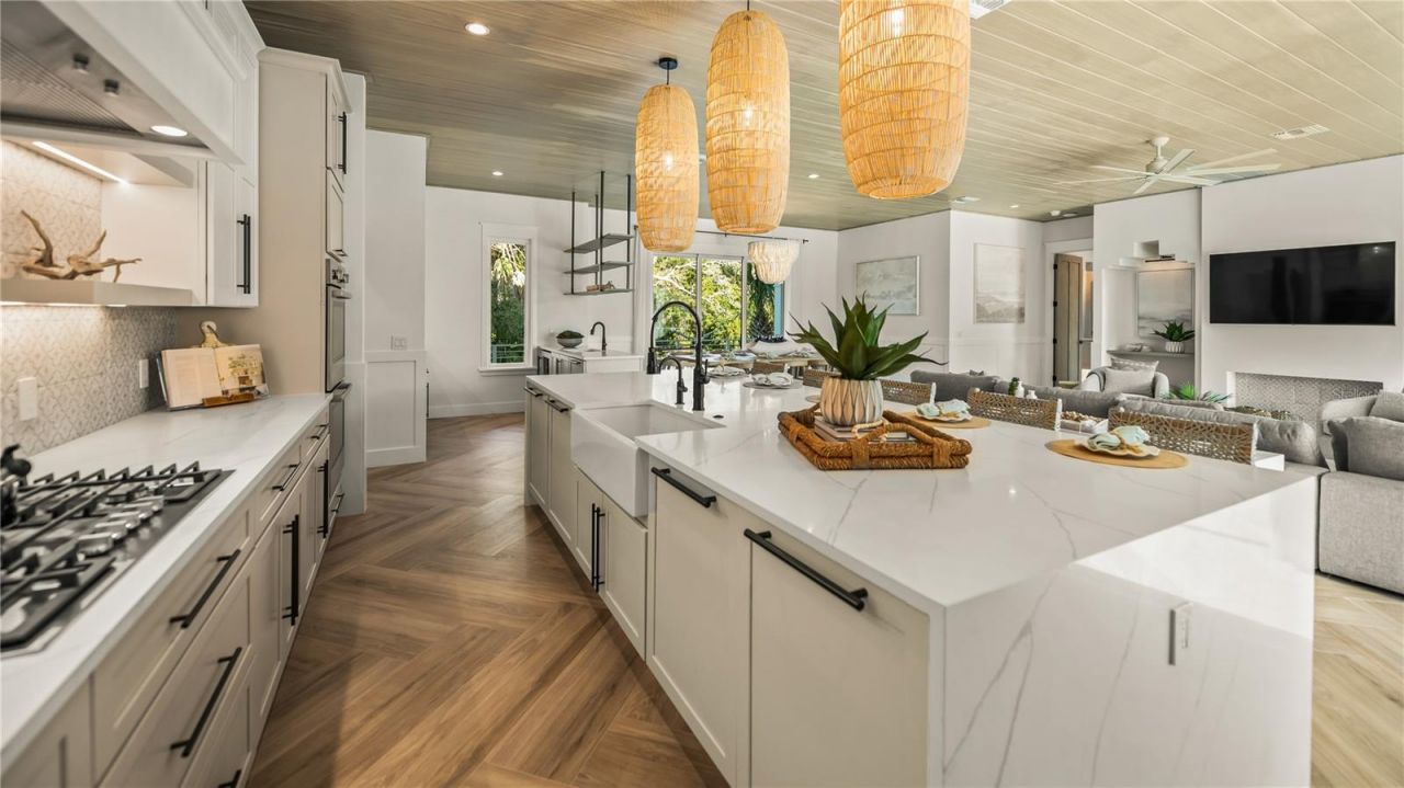 6536 Peacock Road, Sarasota, FL 34242 Photo