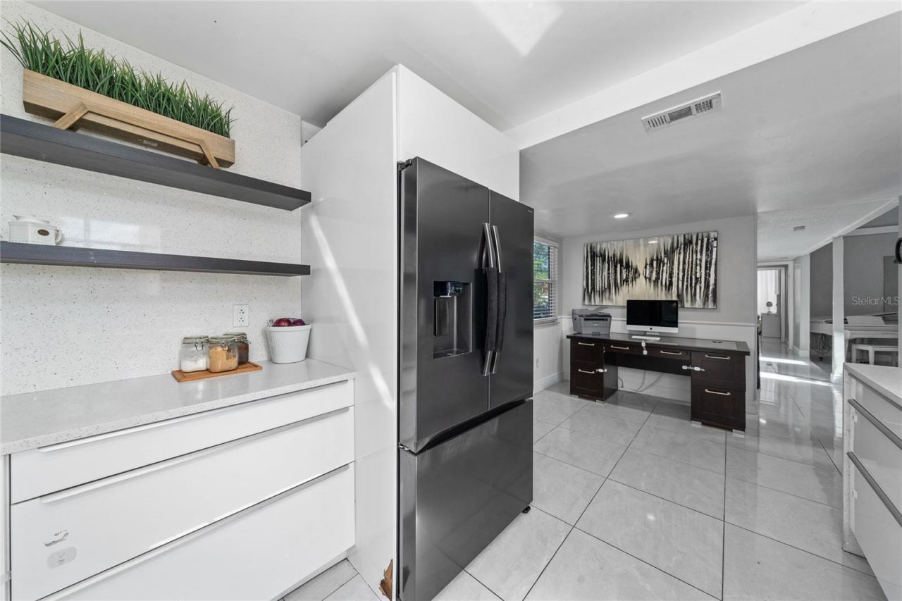 211 S Shadow Bay Drive, Orlando, FL 32825 Photo
