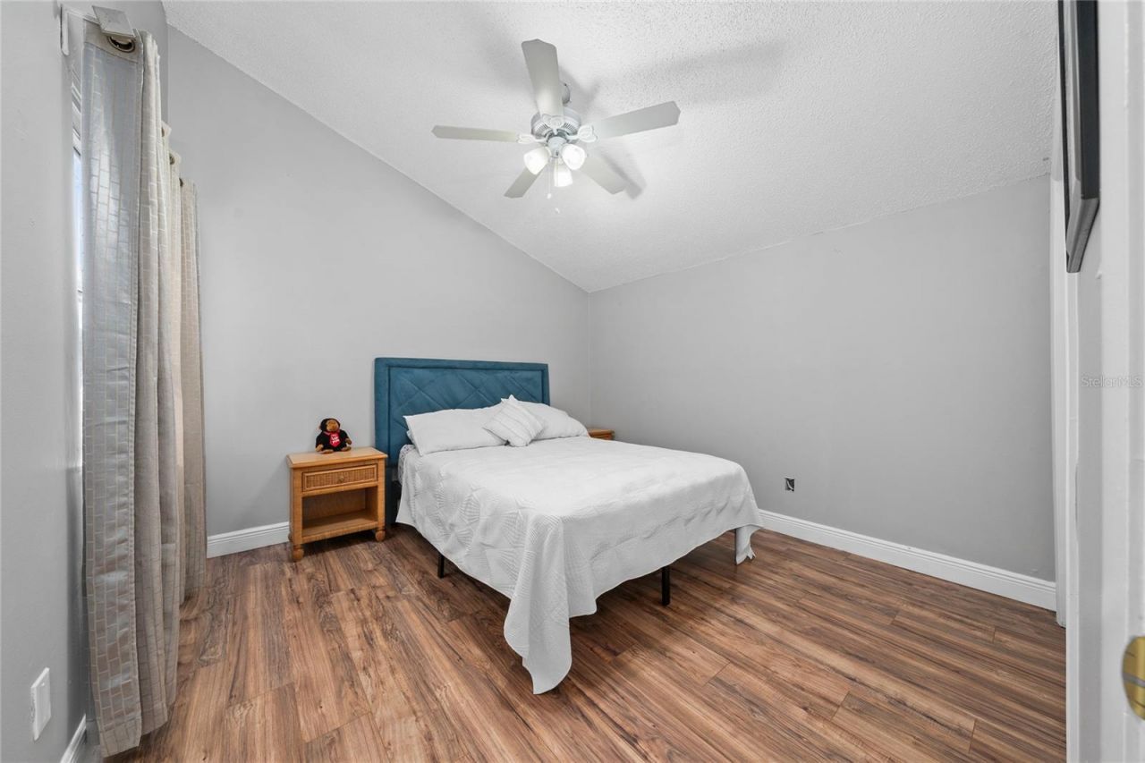 211 S Shadow Bay Drive, Orlando, FL 32825 Photo