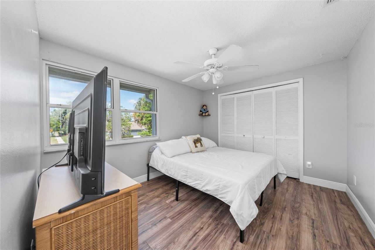 211 S Shadow Bay Drive, Orlando, FL 32825 Photo