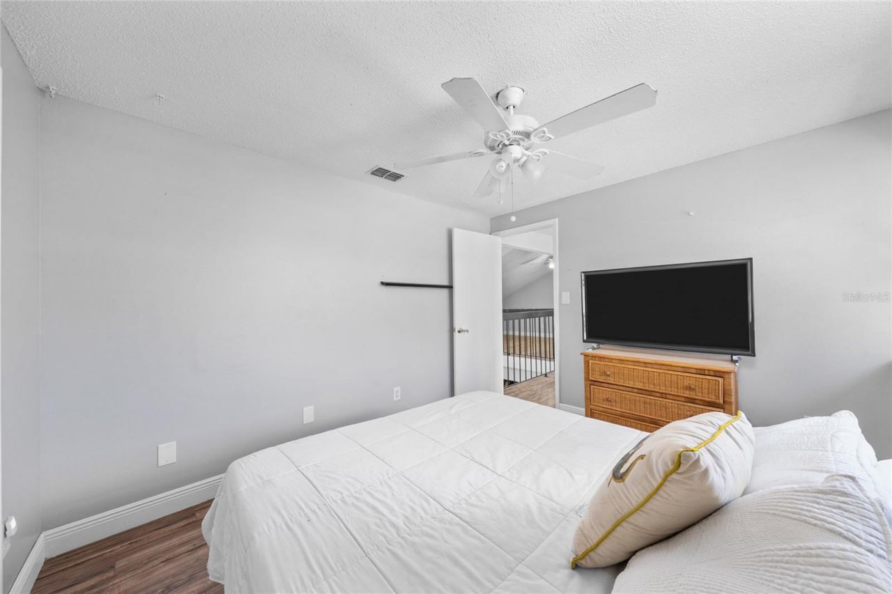 211 S Shadow Bay Drive, Orlando, FL 32825 Photo