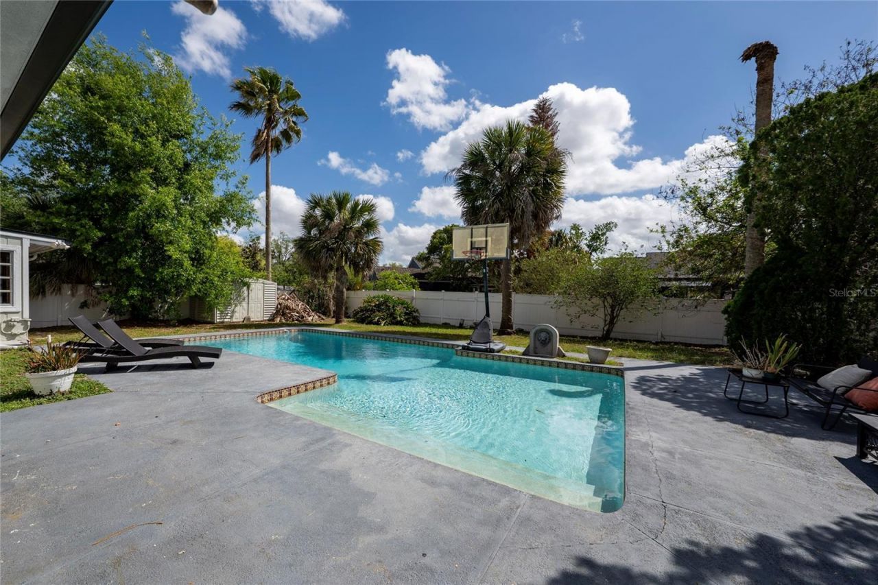 211 S Shadow Bay Drive, Orlando, FL 32825 Photo