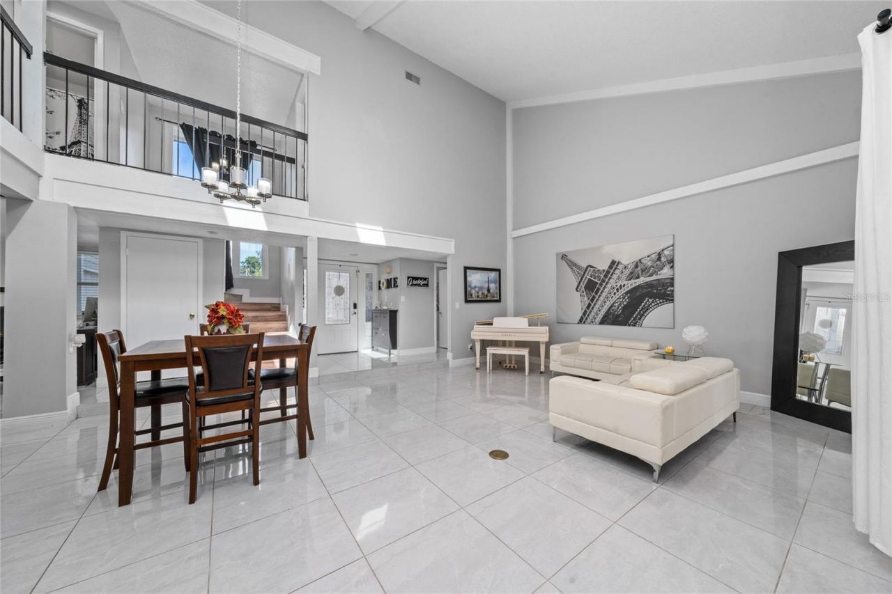211 S Shadow Bay Drive, Orlando, FL 32825 Photo