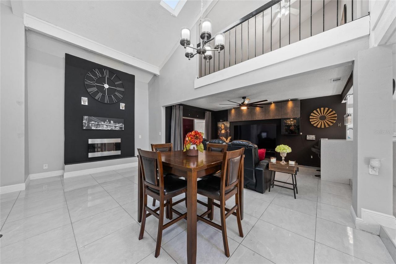211 S Shadow Bay Drive, Orlando, FL 32825 Photo