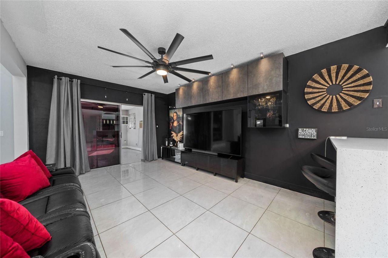 211 S Shadow Bay Drive, Orlando, FL 32825 Photo