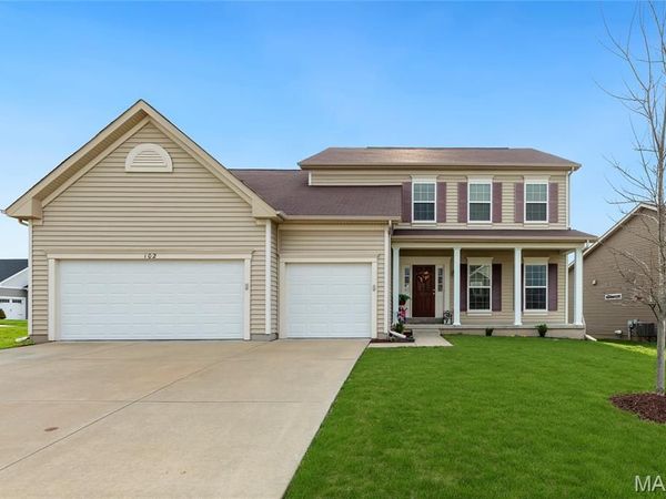 102 Carlton Point Drive, Wentzville, MO 63385