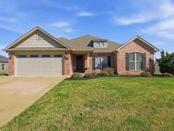 11 Palamino Drive, Vilonia, AR 72173