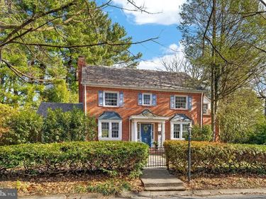 2315 EDGEWOOD ROAD, HARRISBURG, PA 17104